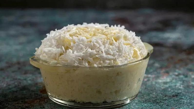 Docinho de coco sem açúcar nem carboidrato pronto em 2 minutos no micro-ondas