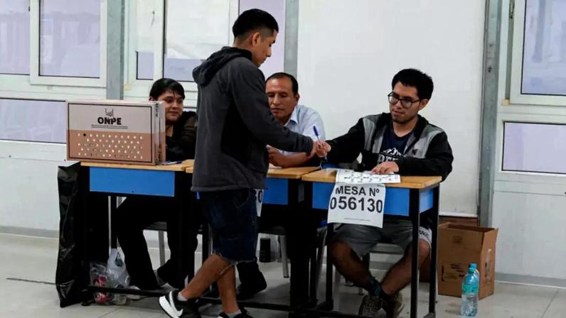 O segundo turno da eleição presidencial peruana aconteceu em 7 de junho.
