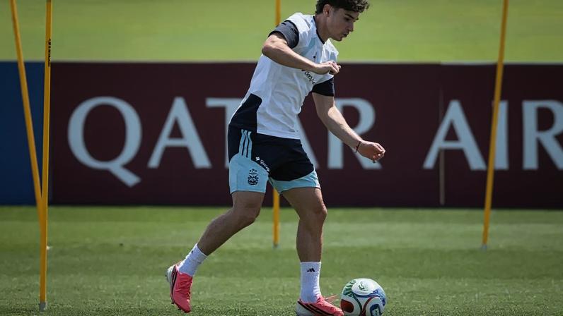 Montiel pode perder a vaga de titular para Molina –