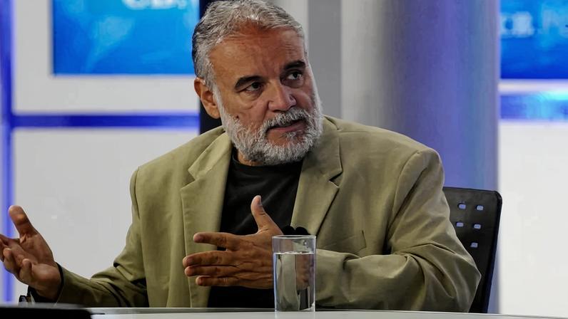 03/06/2026. Ed Alves/CB/D.A Press. Cidades. CB Poder recebe Valdir Oliveira. - (crédito: Ed Alves/CB/D.A Press)