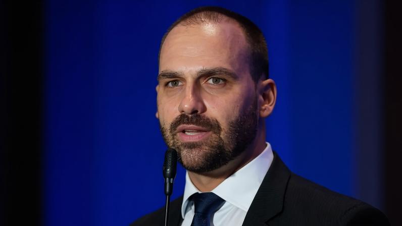 O ex-deputado federal Eduardo Bolsonaro sugeriu negociação do Brasil com os EUA - (crédito: Alan Santos/PR)