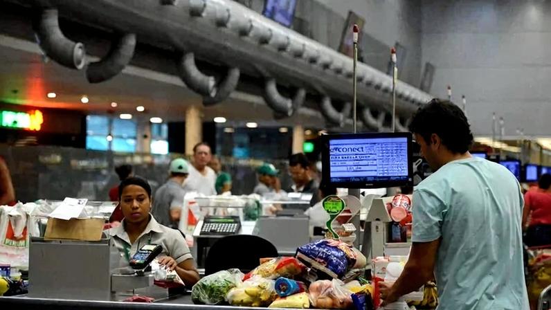 Para a Abras, a redução gradual em oito anos permitiria uma melhor reorganização das escalas de trabalho - (crédito: Agência Brasil)