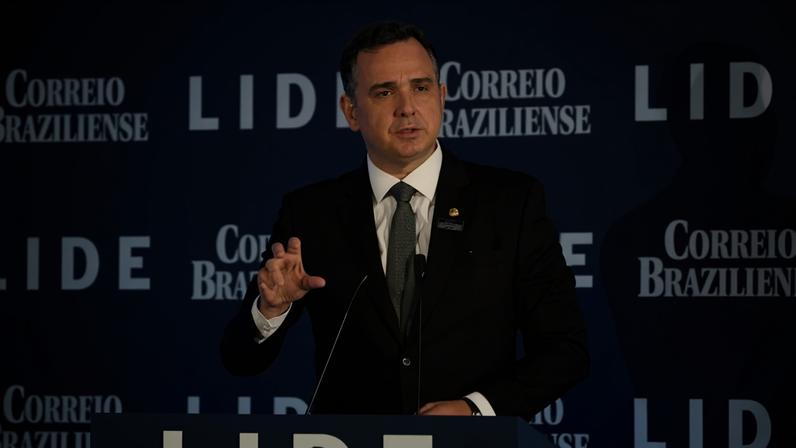 Precisamos de um marco legislativo que possa iniciar essa disciplina e evoluir ao longo do tempo