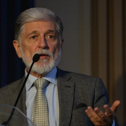 Intervenções em eleições podem ter efeito contrário, diz Amorim sobre Trump