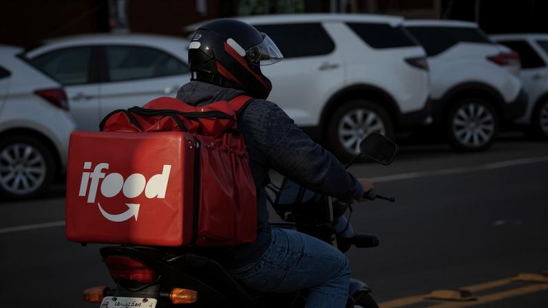 iFood diz que taxa fixa de entrega de R$ 8 elevaria custos em 42% - (crédito: Reprodução)