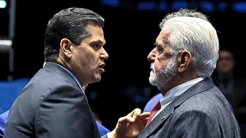 Nos bastidores, dirigentes petistas afirmam que Jaques pretende atuar como ponte para uma reaproximação entre Lula e Alcolumbre - (crédito: Carlos Moura/Agência Senado)
