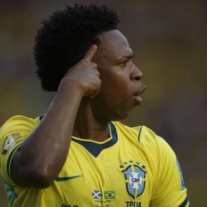 Vini Jr sobe ao top 4 da Fifa após atuação contra a Escócia