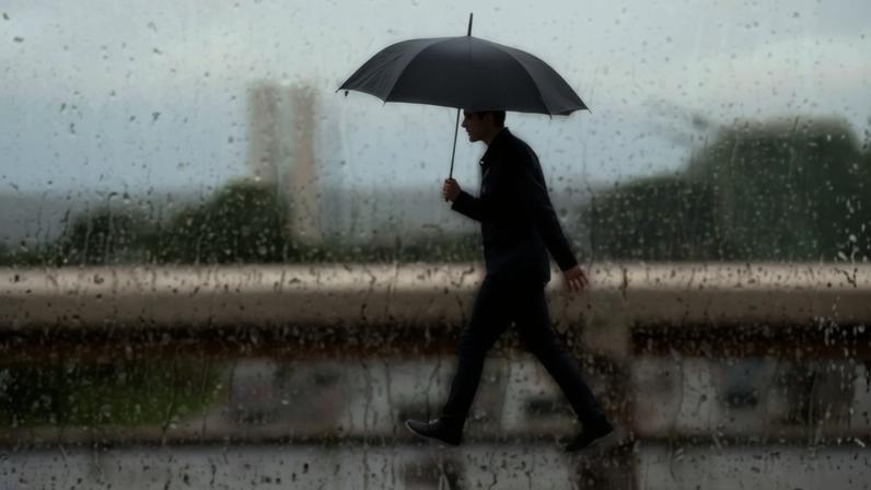 Regiões como Asa Norte e Lago Norte estão registrando precipitações mais intensas - (crédito: Ed Alves/CB/D.A Press)