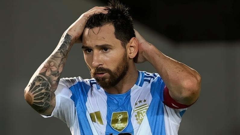 A família do ex-empresário do astro argentino divulgou uma nota oficial para esclarecer a situação e rebater os boatos que circulavam nas redes sociais e na imprensa. - (crédito: AFP)