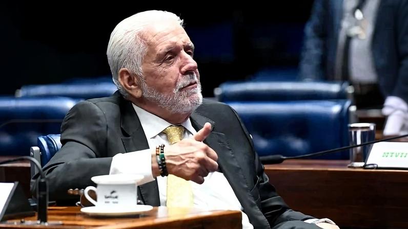 Investigadores relacionam mensagem a apartamento alvo de apuração envolvendo o Banco Master e o senador Jaques Wagner - (crédito: Jefferson Rudy/Agência Senado)