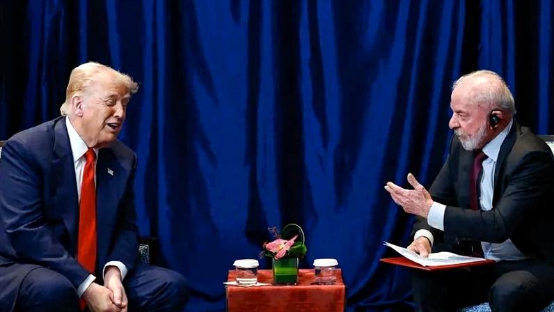 Lula e Trump em encontro na Malásia, em outubro de 2025 - (crédito: Ricardo Stuckert / PR)
