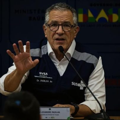 Por que o Butantan suspendeu a vacina contra a dengue e o que se sabe