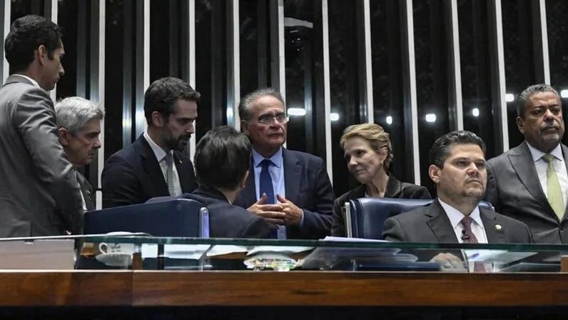 O item de maior peso fiscal é o Projeto de Lei (PL) 5.122/2023, que permite o uso de recursos do Fundo Social do Pré-Sal para refinanciar dívidas de produtores rurais - (crédito: Carlos Moura/Agência Senado)