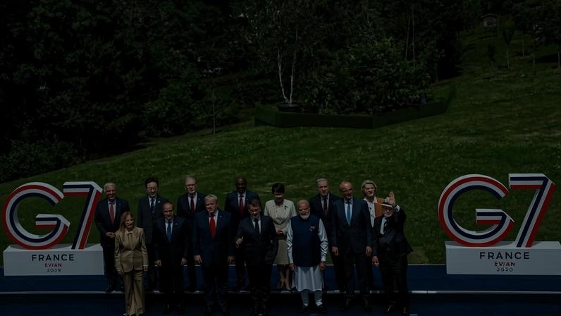 "Foto de família" do G7 reuniu os líderes de países membros do bloco, mas também de nações convidadas - (crédito: Ricardo Stuckert / PR)