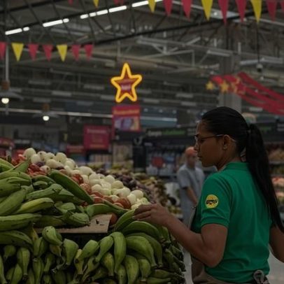 País vizinho reduz jornada e aumenta salários; desemprego atinge mínima histórica