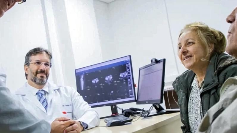 Tratamento utiliza células de defesa do próprio paciente modificadas em laboratório e apresentou resultados preliminares promissores, com taxa de resposta de 87,5% - (crédito: Rafael Nascimento/MS)