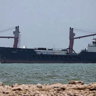 Irã acusa EUA e Israel de violar cessar-fogo e fecha estreito de Ormuz