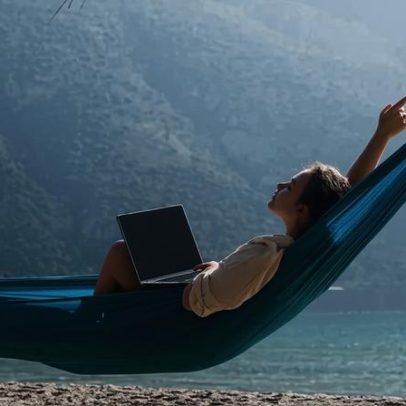Economista que previa 15 horas de trabalho por semana: por que previsão falhou