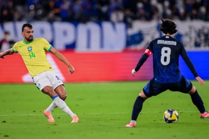 Fabrício Bruno entrega a bola para jogador do Japão marcar na derrota do Brasil para o Japão - (crédito: Yuichi Yamazaki/AFP)