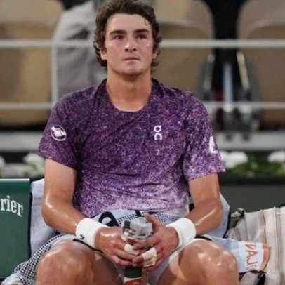 João Fonseca sente desconforto no ombro a seis dias de Wimbledon