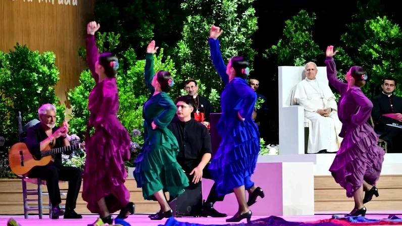 Papa Leão XIV assiste a uma apresentação de dança flamenca, em Madri: visita à Espanha termina dia 12 - (crédito: Stefano Rellandini/AFP)