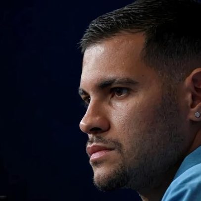 Bruno Guimarães rebate Olise e Hugo Sánchez: ninguém tem 5 estrelas