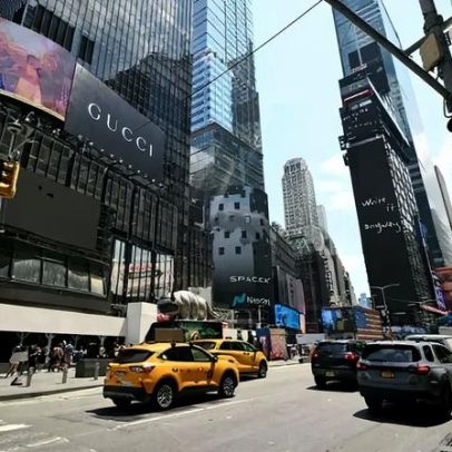 Tiros provocam correria na Times Square; suspeito é detido