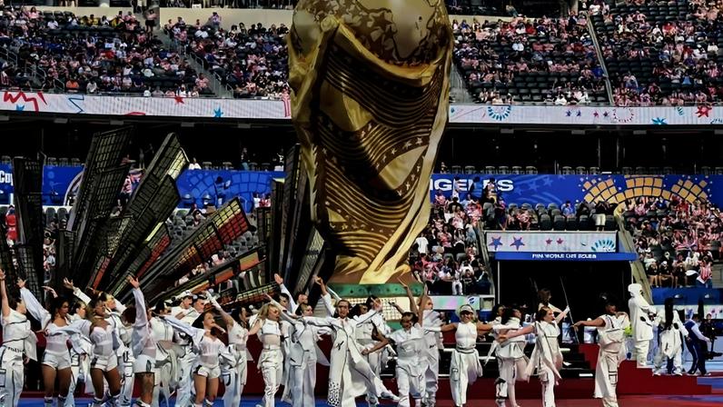 Pela primeira vez na história, o Mundial contou com três aberturas, uma em cada país sede - (crédito: FREDERIC J. BROWN / AFP)