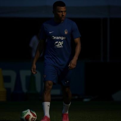 França estreia na Copa do Mundo com Mbappé buscando gols