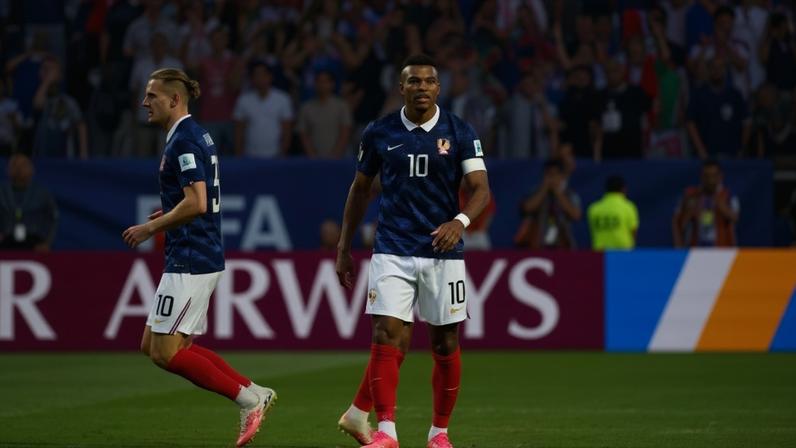 Mbappé marca duaz vezes e se torna maior artilheiro da história da França - (crédito: CHARLY TRIBALLEAU / AFP)
