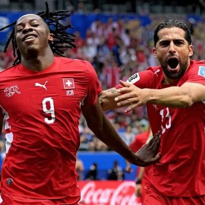 Suíça vence Bósnia com cinco gols em 23 minutos e encaminha vaga