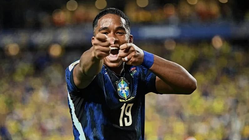 Aos 19 anos, brasiliense Endrick entrou na história como um dos mais jovens a vestir a camisa da Seleção Brasileira em Copas do Mundo between Brazil and Haiti at the Philadelphia Stadium in Philadelphia on June 19, 2026. (Photo by Jewel SAMAD / AFP)