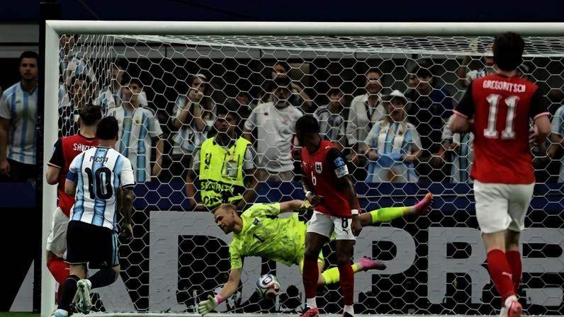 Messi marca contra Áustria e se torna maior artilheiro da histórias das Copa do Mundo ,com 17 gols - (crédito: Aric Becker / AFP)