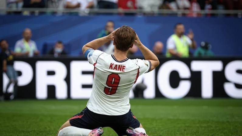 Harry Kane, da Inglaterra, leva as mãos à cabeça após perder bola do jogo no empate por 0 x 0 contra Gana, pela Copa do Mundo de 2026 - (crédito: AFP)