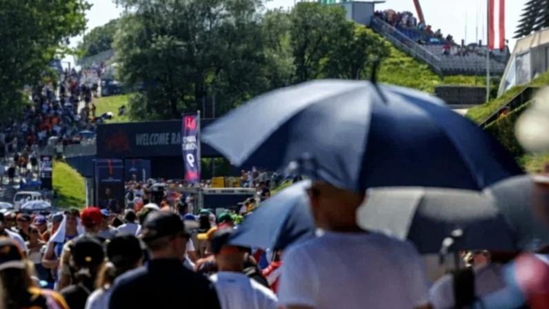 Idosos com 65 anos ou mais concentraram cerca de 85% das mortes causadas pela onda de calor severo na França. - (crédito: ERWIN SCHERIAU / AFP)