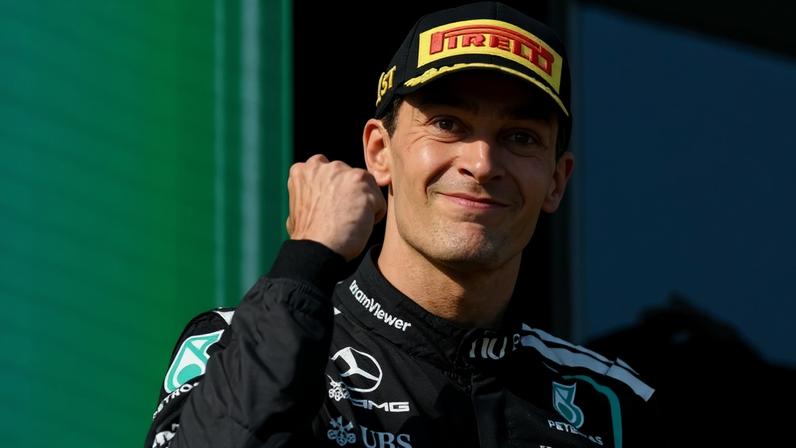O britânico George Russell, da Mercedes, conquistou a vitória no Grande Prêmio da Áustria na manhã deste domingo - (crédito: Andrej ISAKOVIC / AFP)