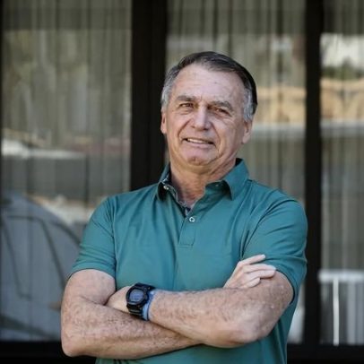 Moraes autoriza visita de Flávio Bolsonaro, Nora e netas ao ex-presidente