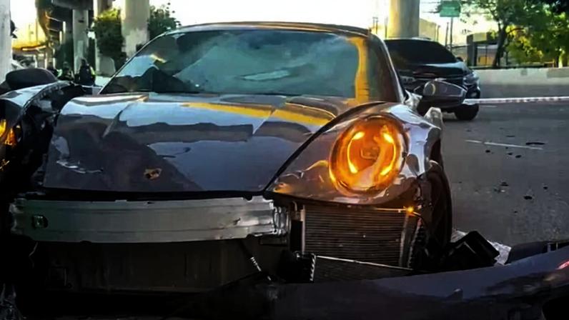 O fisiculturista e influenciador Fábio Giga, que colidiu com duas motos e dois carros na zona sul de São Paulo, no último sábado, dia 6, conduzia um Porsche 911, avaliado em cerca de R$ 1 milhão - (crédito: Reprodução)