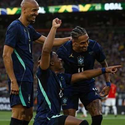 Camisa azul do Brasil: história e retrospecto do manto sagrado