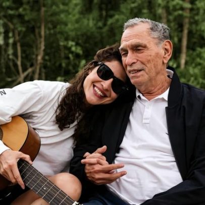 Jorge Mautner faz show gratuito em Brasília neste domingo, 14 de junho