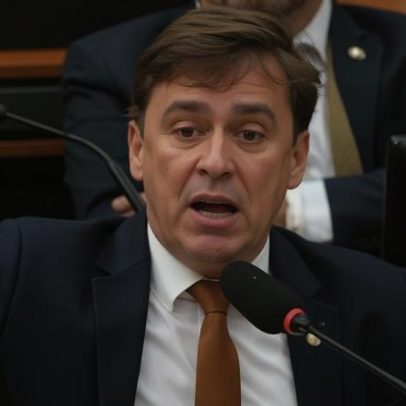 Nikolas comenta boatos de ter voado no jatinho de Vorcaro