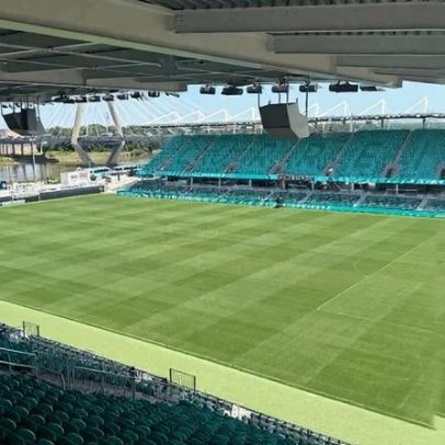 Primeiro estádio dedicado a time feminino no mundo é sucesso