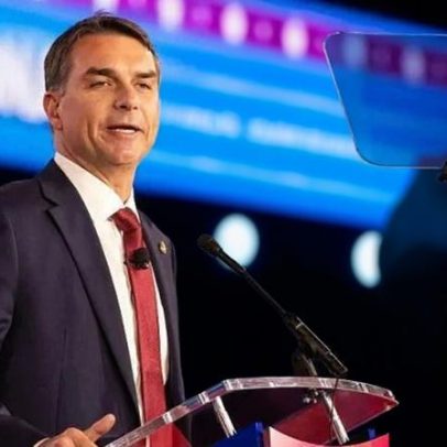 Flávio Bolsonaro pede aos EUA que não imponham tarifas ao Brasil