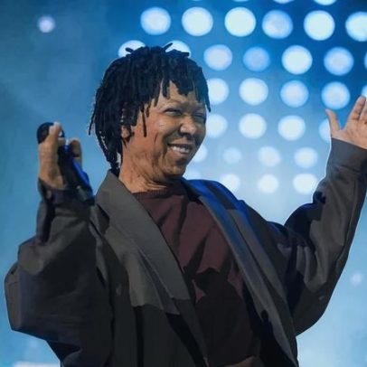 Djavan chega a Brasília com turnê e biografia inédita
