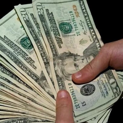 Dólar sobe para R$ 5,18 após ata do Copom