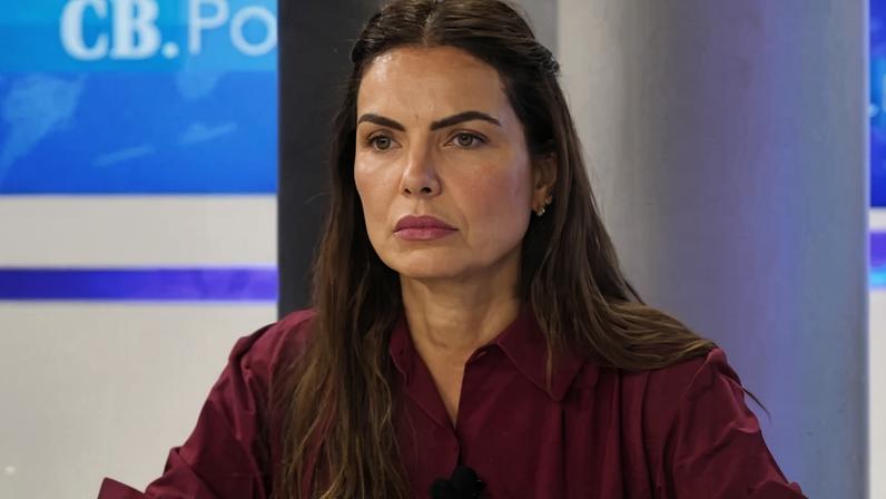 Candidata ao GDF destaca o número de eleitores indecisos e afirma que seguirá apresentando propostas para áreas consideradas prioritárias pela população - (crédito: Ed Alves/CB/D.A Press)