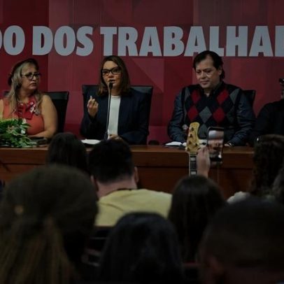 PT oficializa estratégia para base evangélica; Janja confronta Malafaia