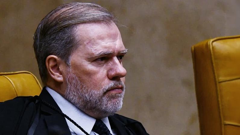 Sessão está marcada para as 14h, e a expectativa é que o ministro conclua seu voto ainda nesta tarde, permitindo o início da votação pelos demais integrantes da Corte - (crédito: Ed Alves CB/DA Press)