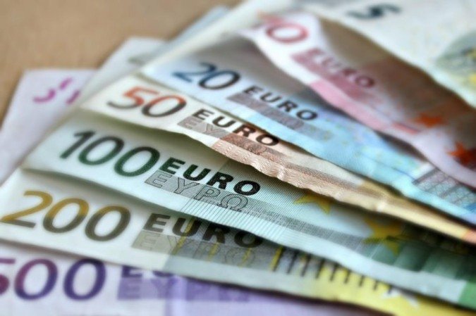 A zona do euro (ou eurozona) é uma união monetária e econômica que reúne os países da União Europeia que adotaram o euro como moeda oficial. - (crédito: Marta Posemuckel/Pixabay)