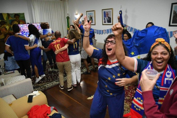 Comemoração do primeiro gol contra o Uruguai na Embaixada de Cabo Verde em Brasília